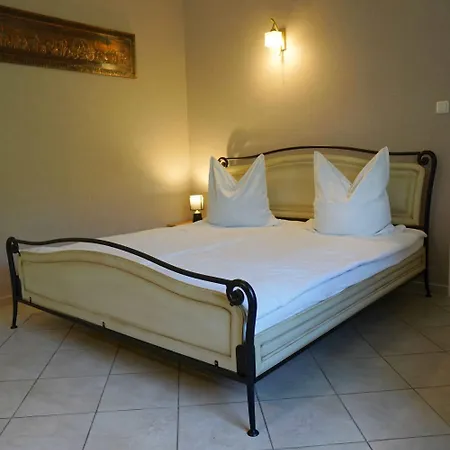 Teresa Inn